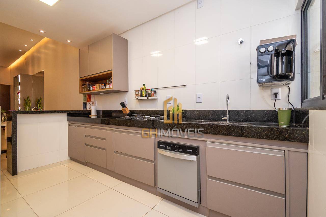 Casa à venda com 3 quartos, 109m² - Foto 14