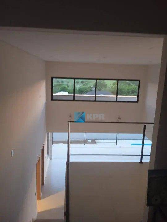 Casa à venda com 4 quartos, 300m² - Foto 5