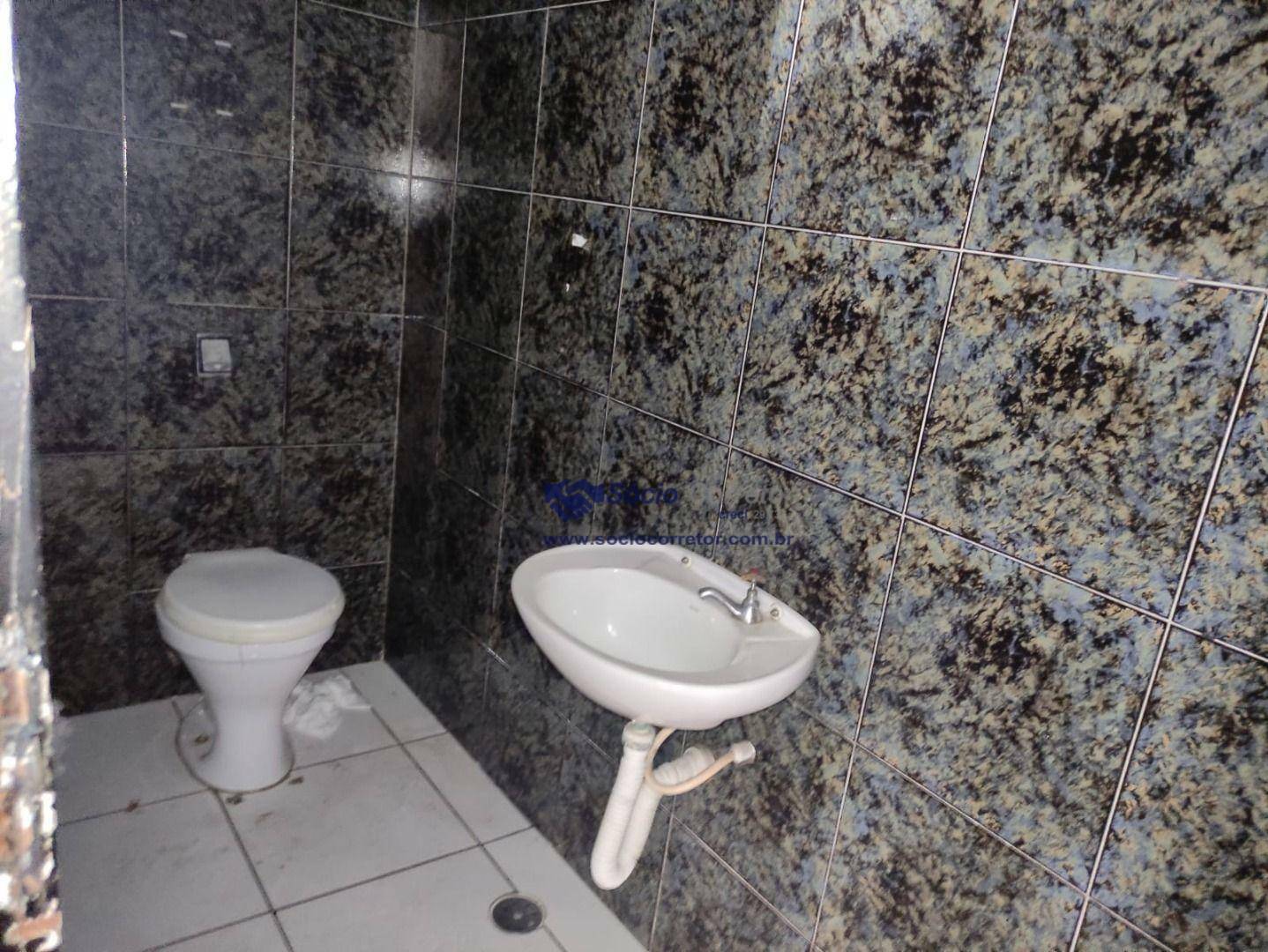 Sobrado à venda com 4 quartos, 335m² - Foto 12