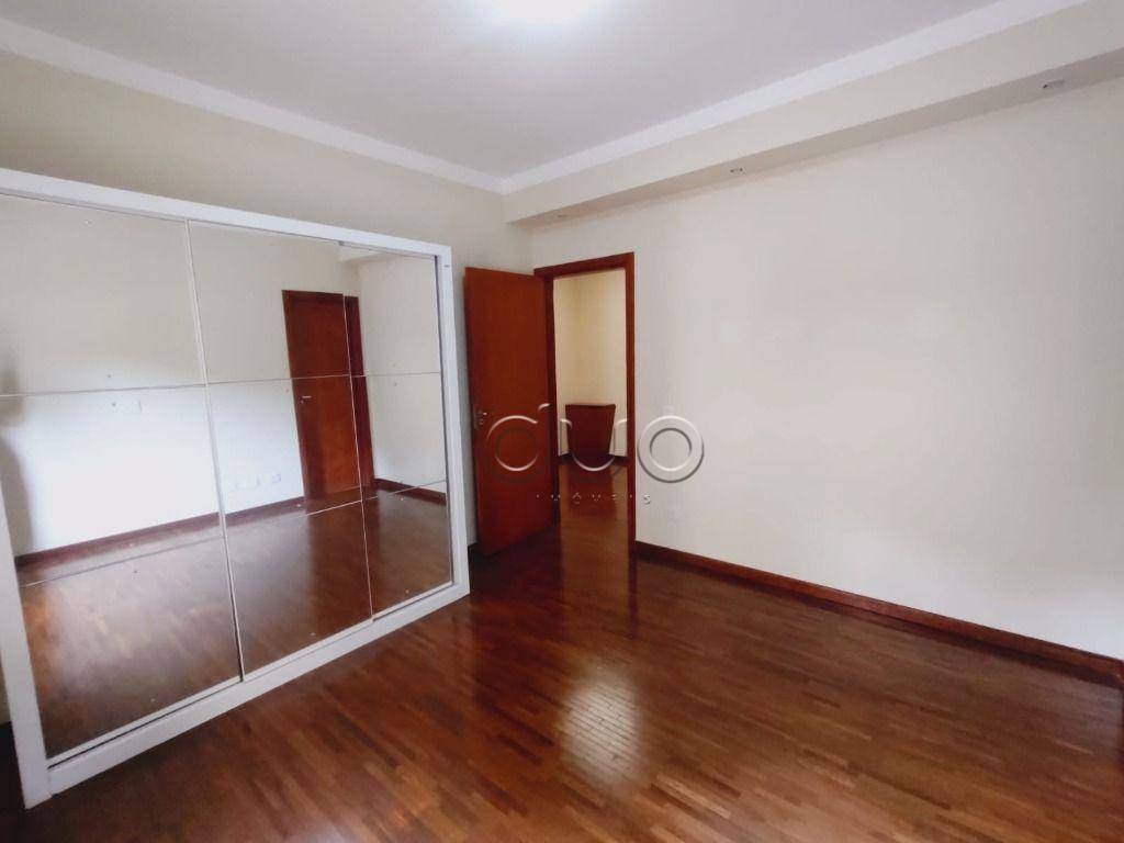 Casa de Condomínio para alugar com 3 quartos, 277m² - Foto 12