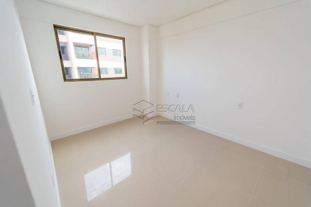 Apartamento à venda com 2 quartos, 61m² - Foto 13