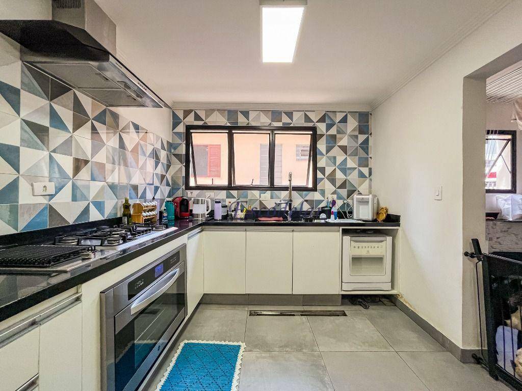 Apartamento à venda com 3 quartos, 147m² - Foto 9