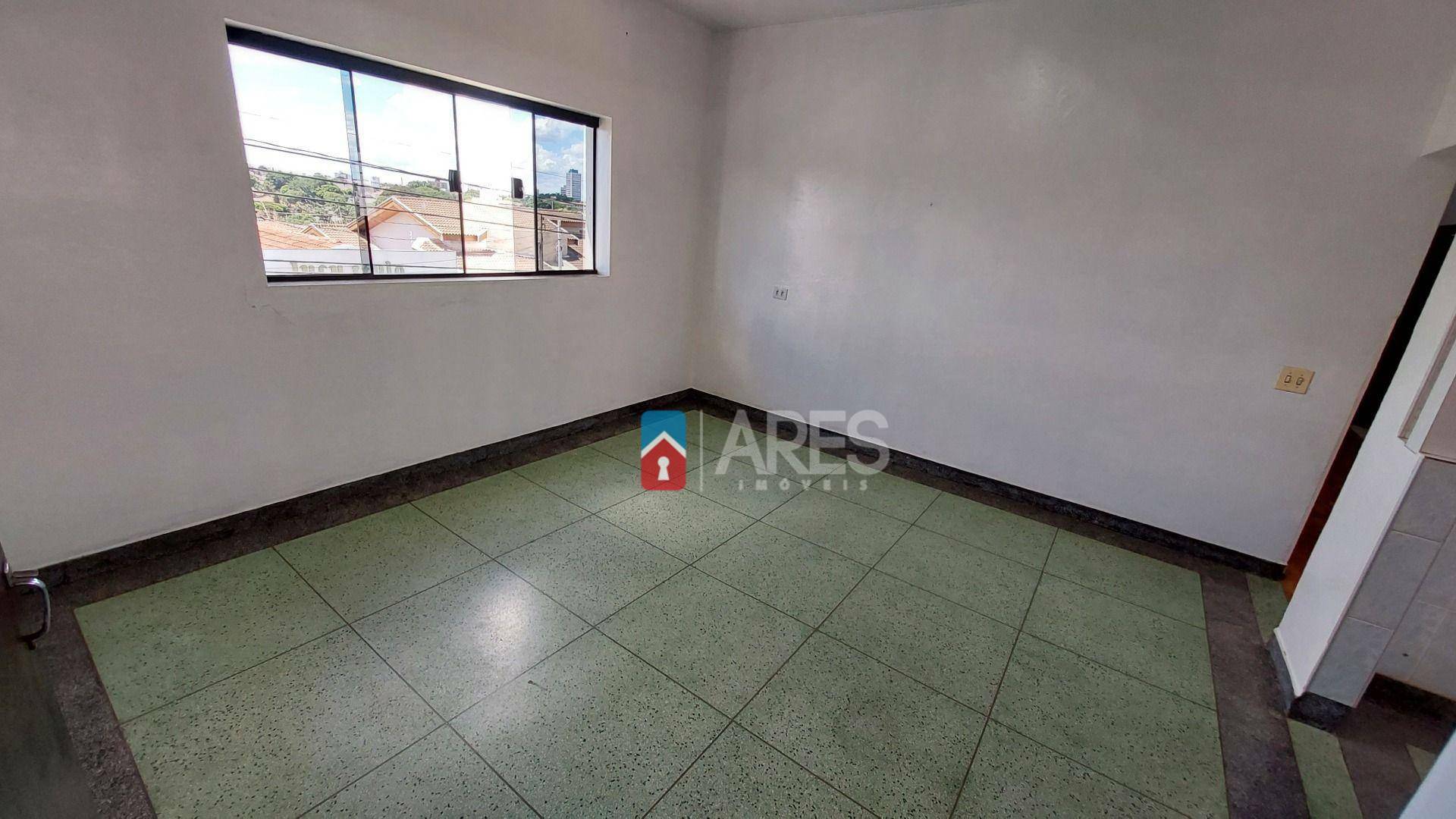 Casa para alugar com 4 quartos, 220m² - Foto 7