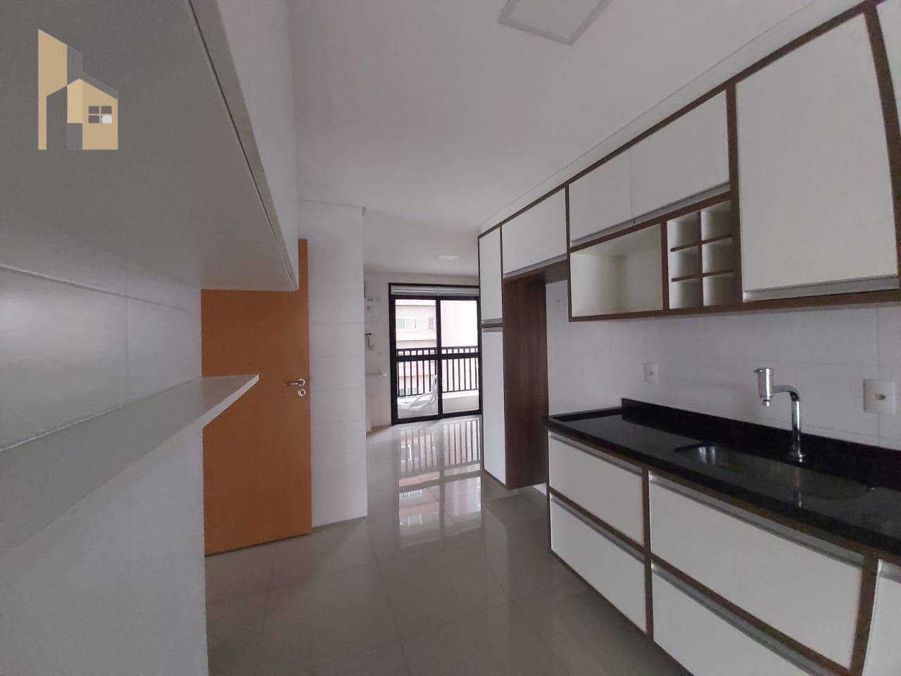 Apartamento à venda com 3 quartos, 140m² - Foto 9