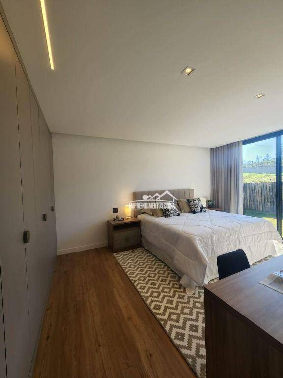 Casa de Condomínio à venda com 3 quartos, 293m² - Foto 16