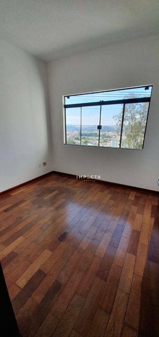 Casa à venda com 3 quartos, 180m² - Foto 13