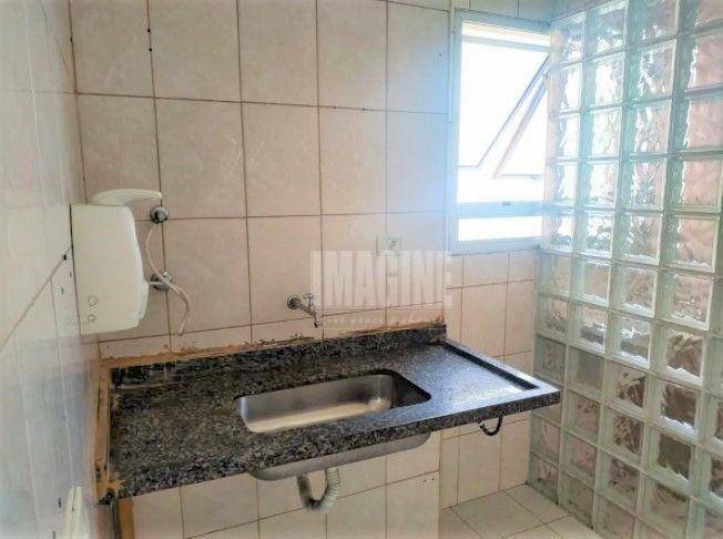 Apartamento à venda com 2 quartos, 50m² - Foto 3