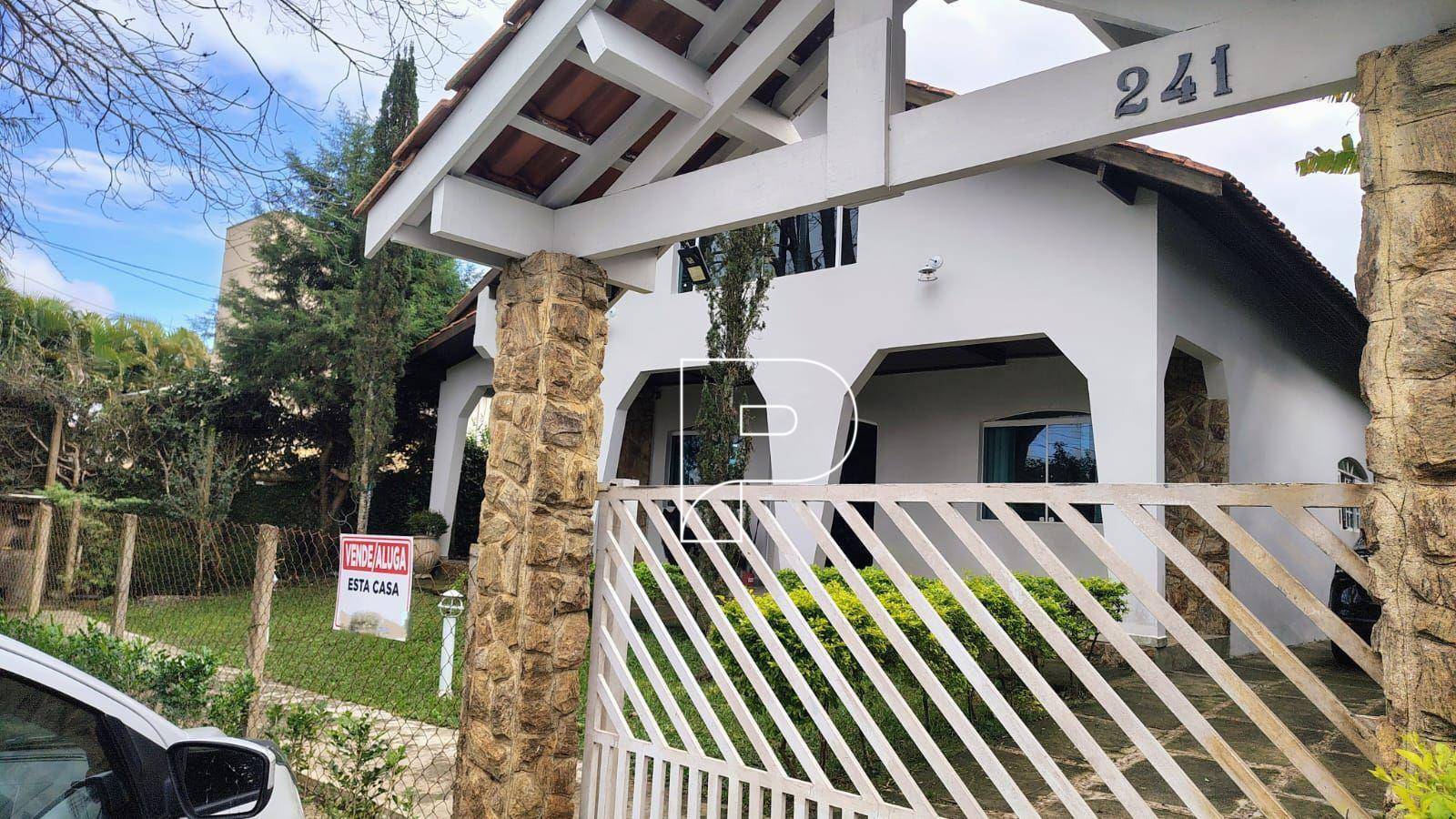 Casa de Condomínio à venda e aluguel com 3 quartos, 240m² - Foto 1