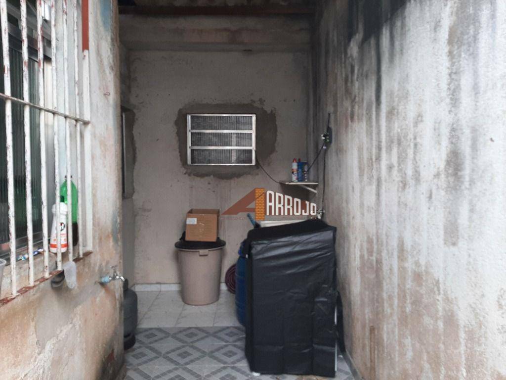 Sobrado à venda com 3 quartos, 150m² - Foto 8