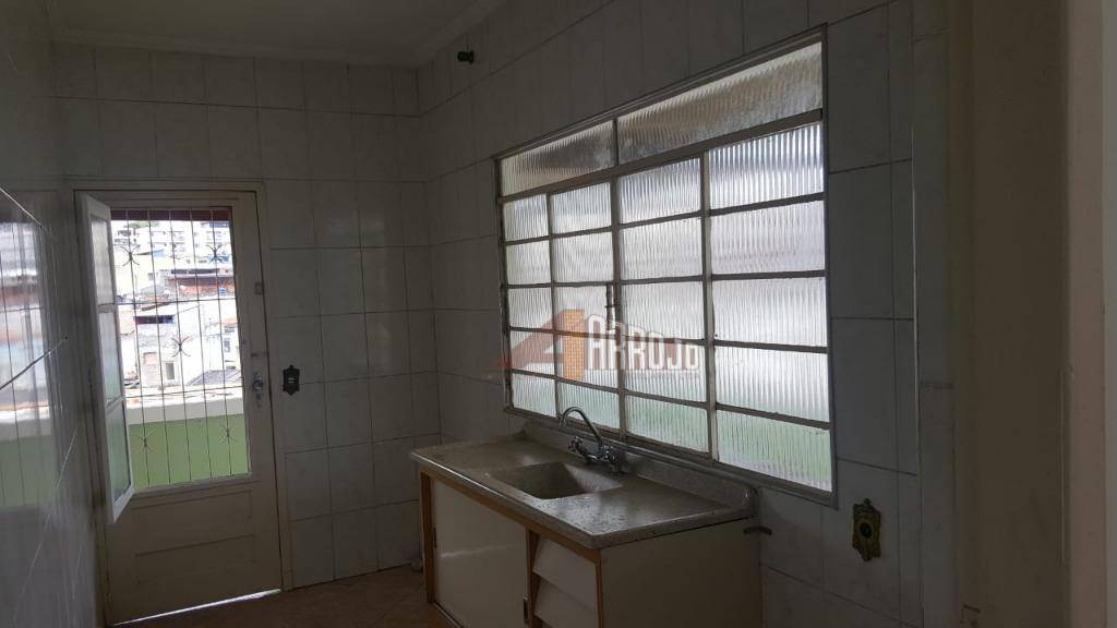 Casa à venda com 2 quartos, 159m² - Foto 15