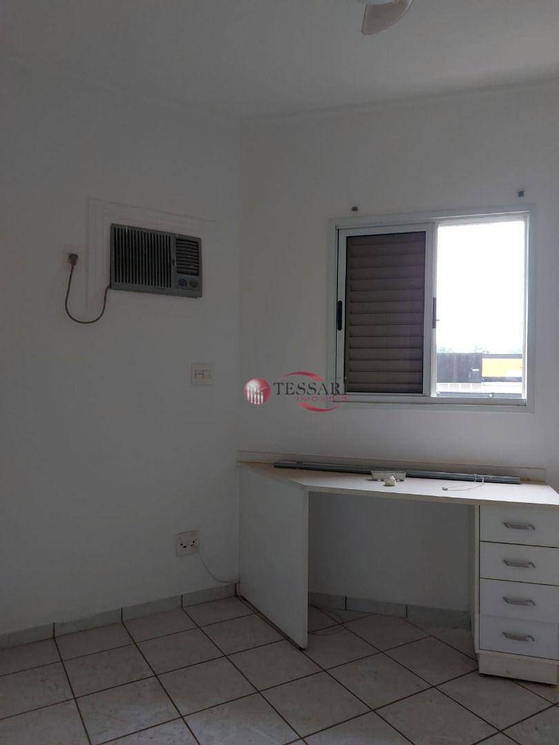 Apartamento para alugar com 3 quartos, 95m² - Foto 19