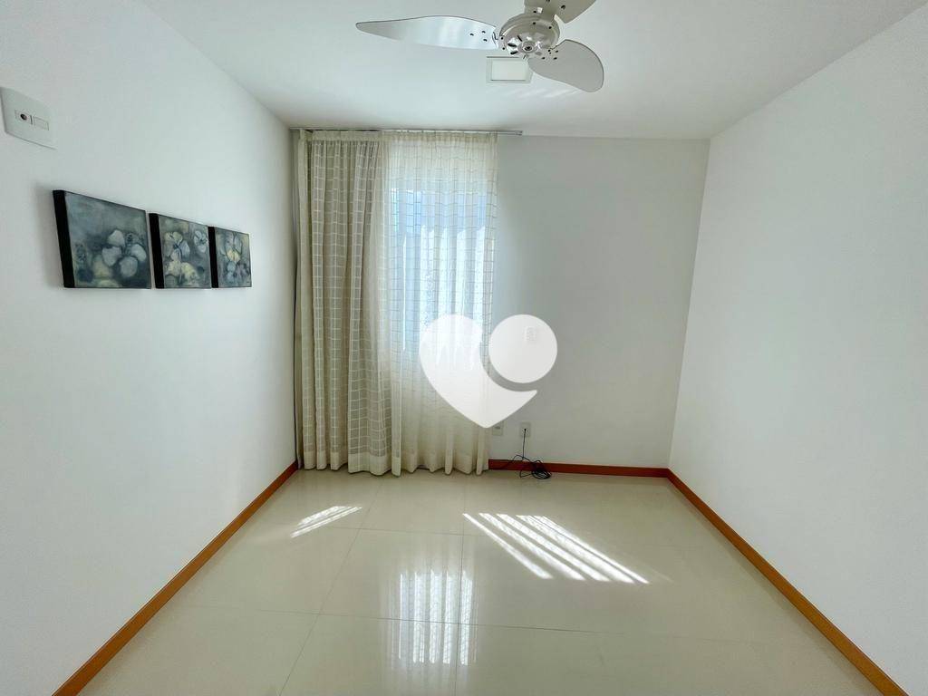 Apartamento à venda com 2 quartos, 65m² - Foto 11