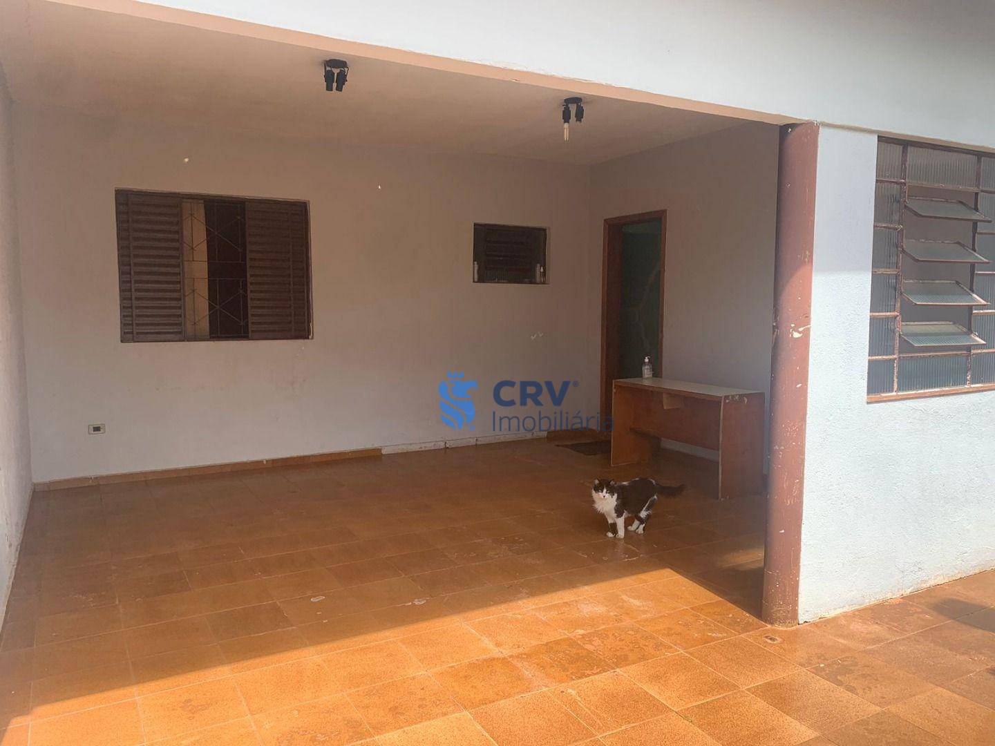 Casa à venda com 7 quartos, 245m² - Foto 1