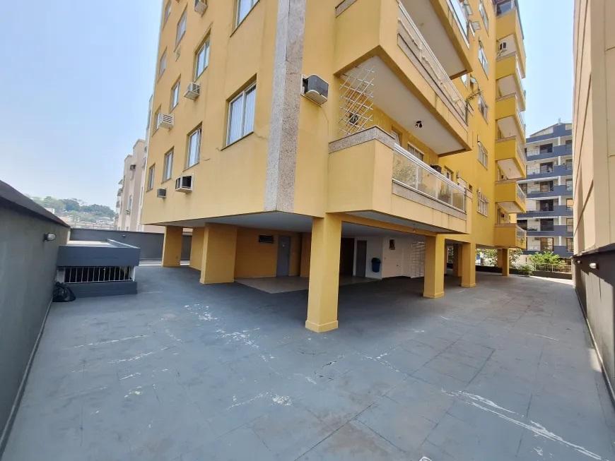 Apartamento à venda com 3 quartos, 120m² - Foto 1