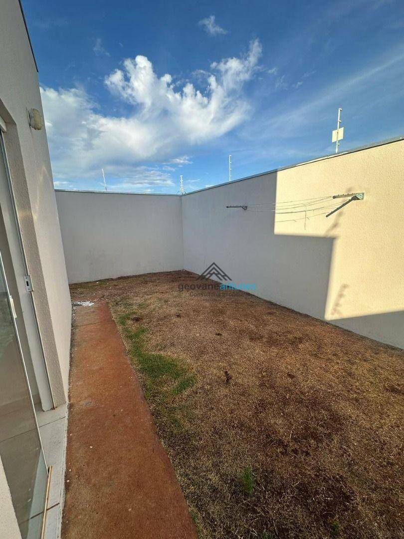 Casa para alugar com 3 quartos, 120m² - Foto 15
