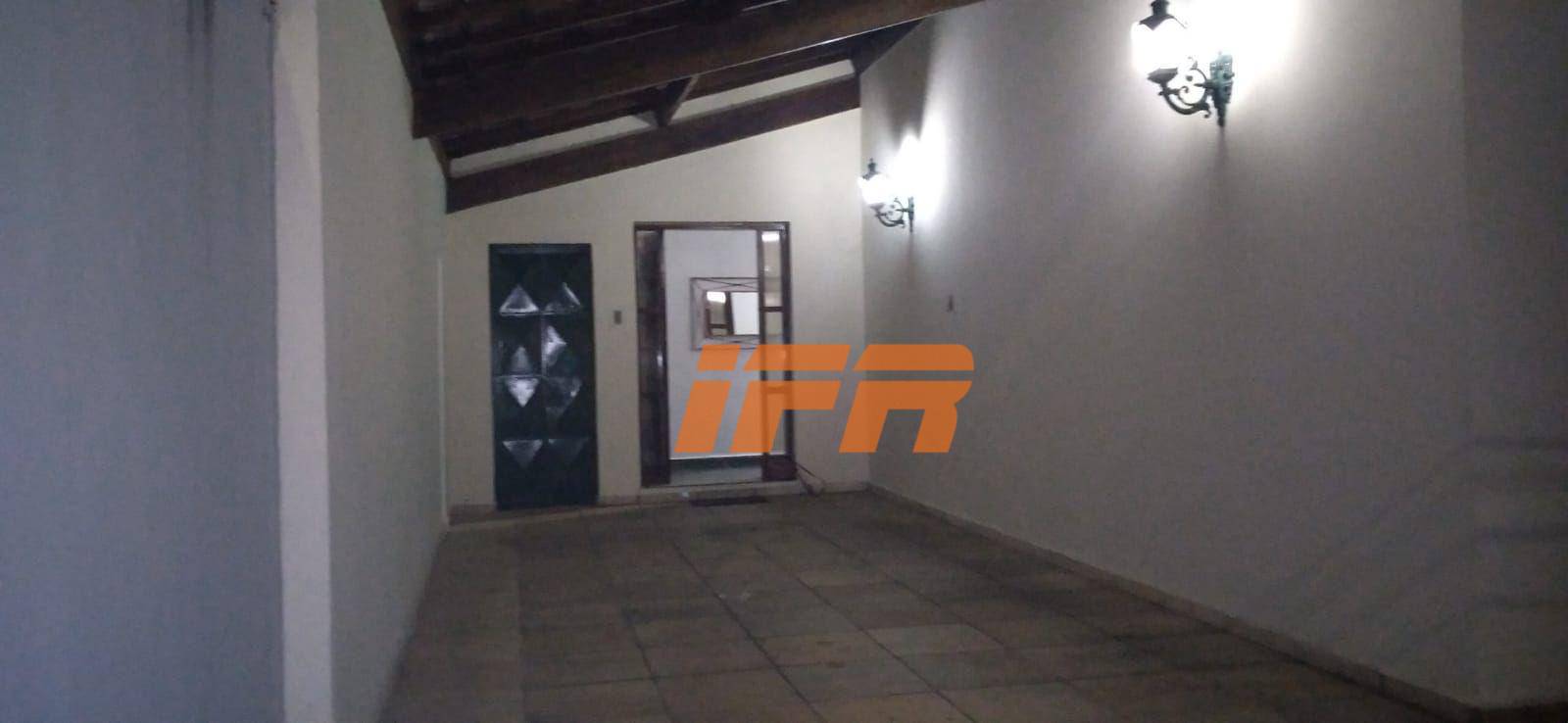 Sobrado à venda com 3 quartos, 250m² - Foto 29