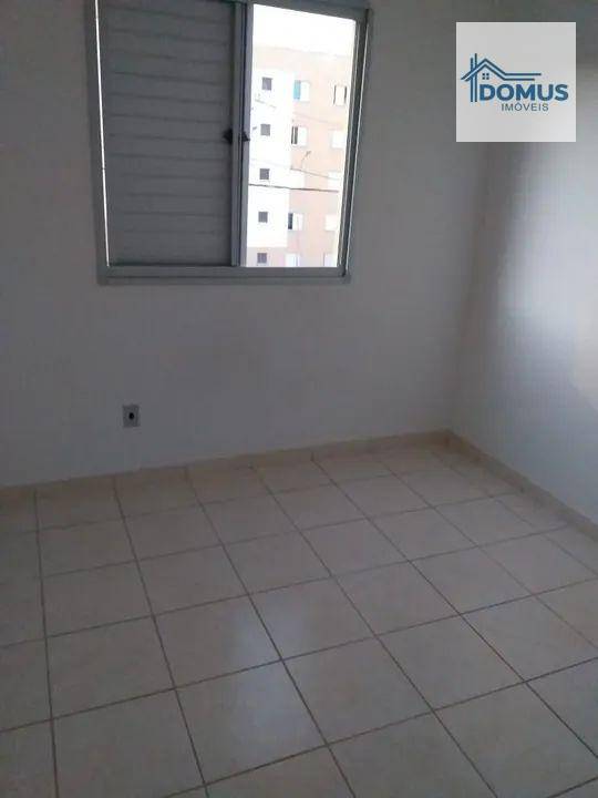 Apartamento à venda com 2 quartos, 49m² - Foto 2