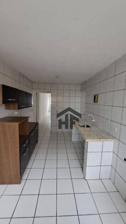 Apartamento para alugar com 3 quartos, 96m² - Foto 8