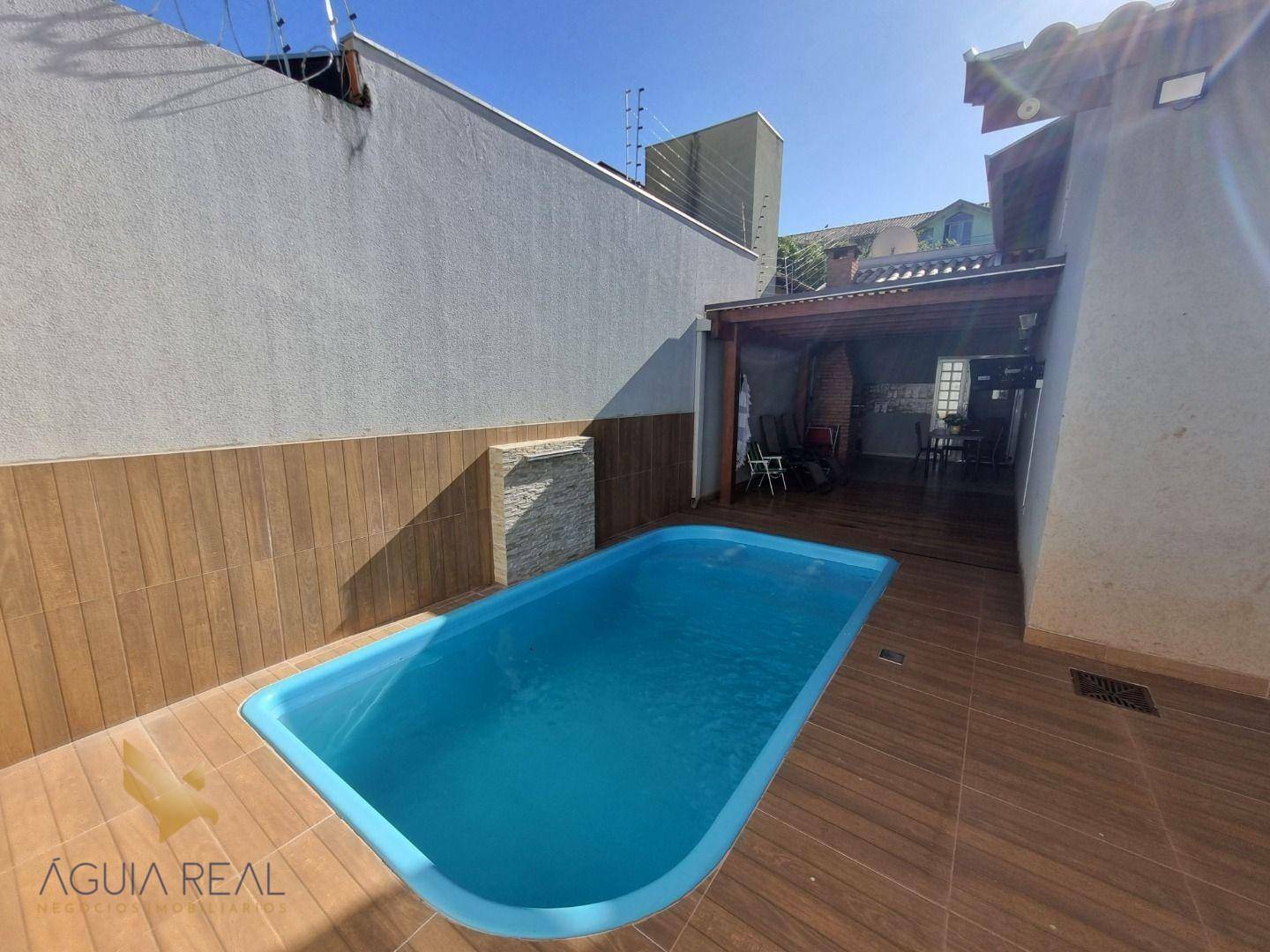 Casa à venda com 4 quartos, 150m² - Foto 18