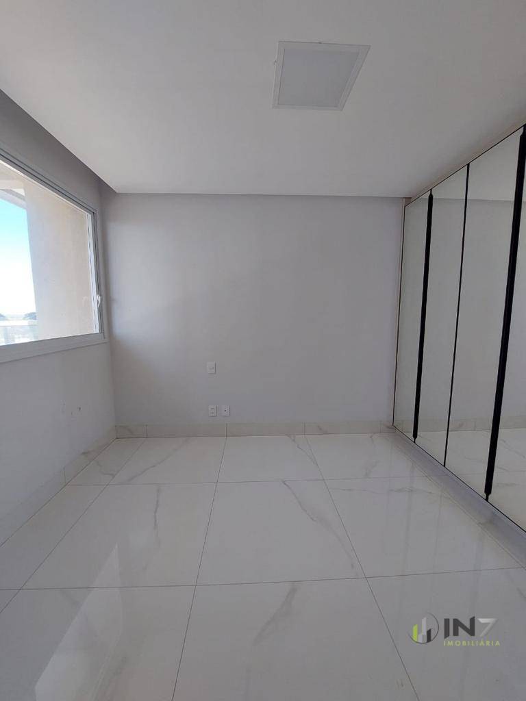 Apartamento à venda com 4 quartos, 180m² - Foto 4