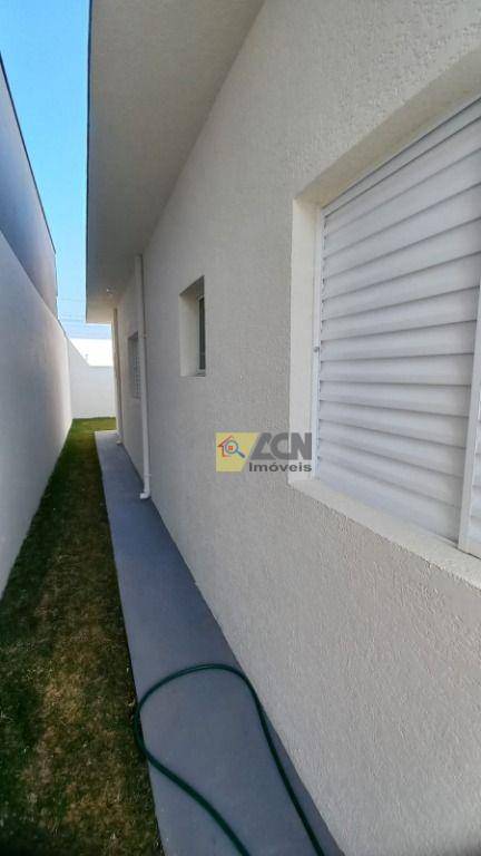 Casa à venda com 2 quartos, 62m² - Foto 17