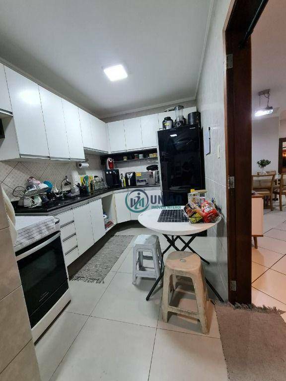 Apartamento à venda com 2 quartos, 80m² - Foto 34