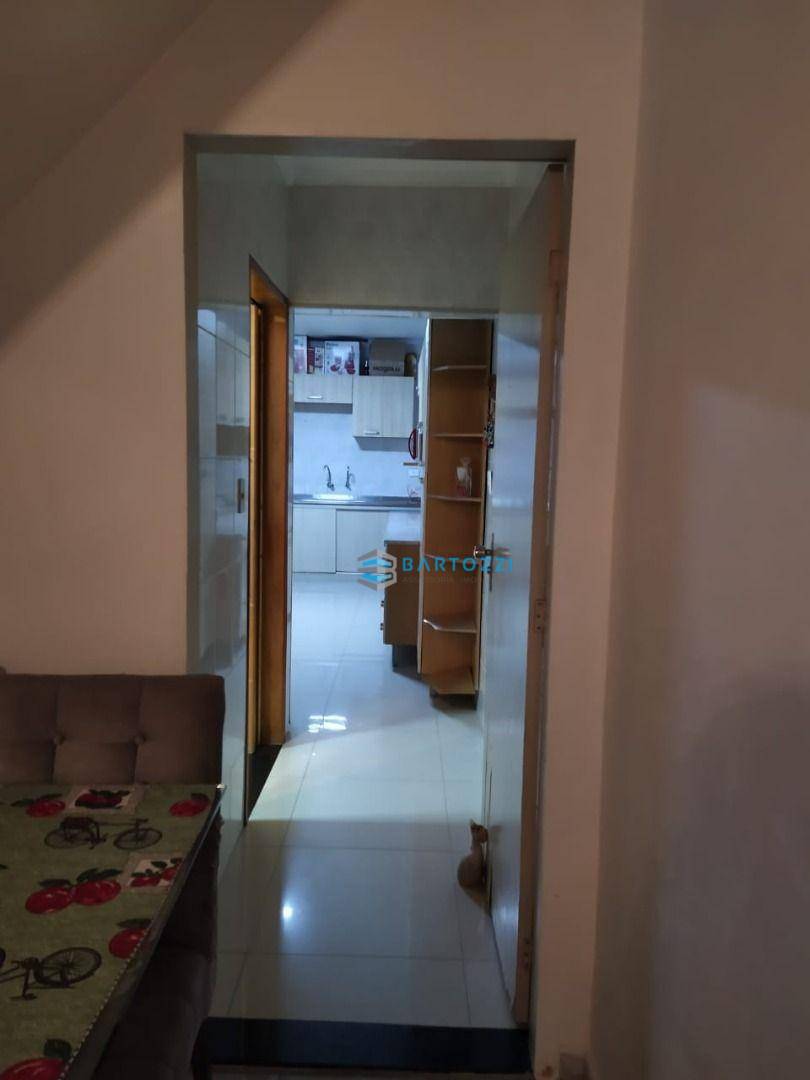 Sobrado à venda com 3 quartos, 189m² - Foto 4