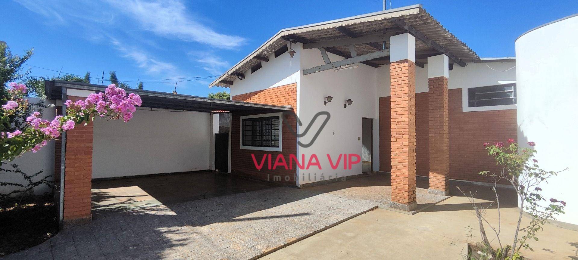 Casa à venda com 3 quartos, 180m² - Foto 2