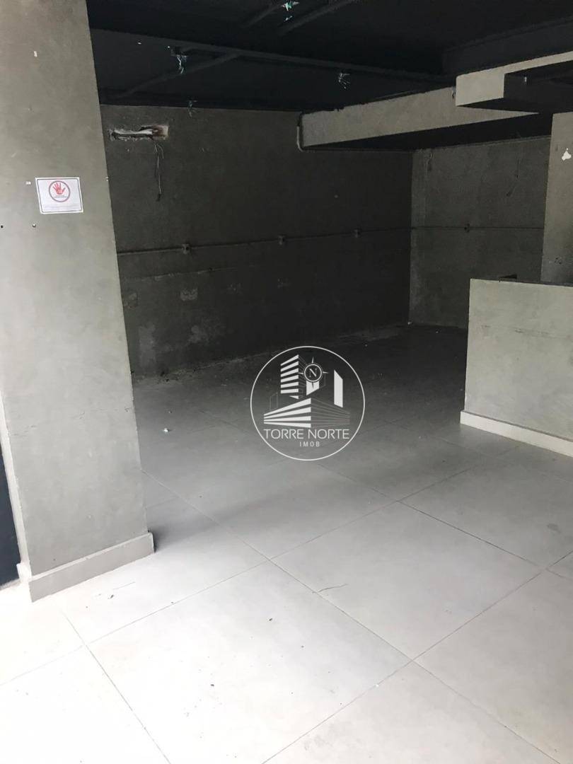 Sobrado à venda com 5 quartos, 180m² - Foto 3