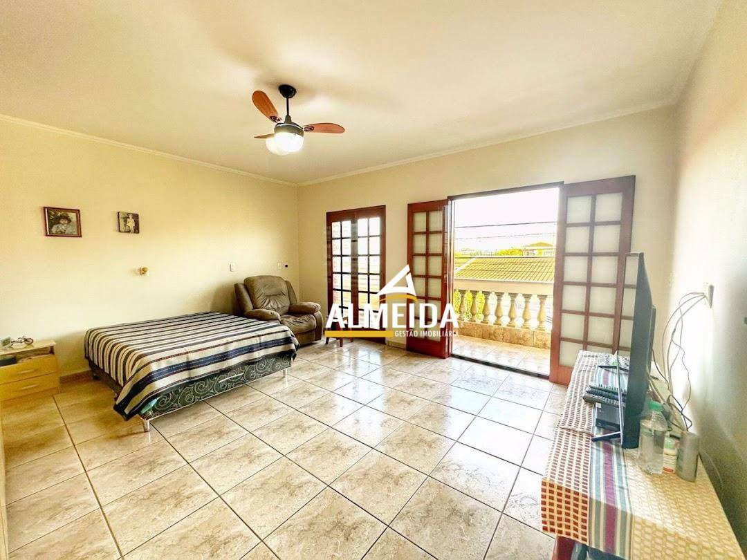 Casa, 3 quartos, 188 m² - Foto 8