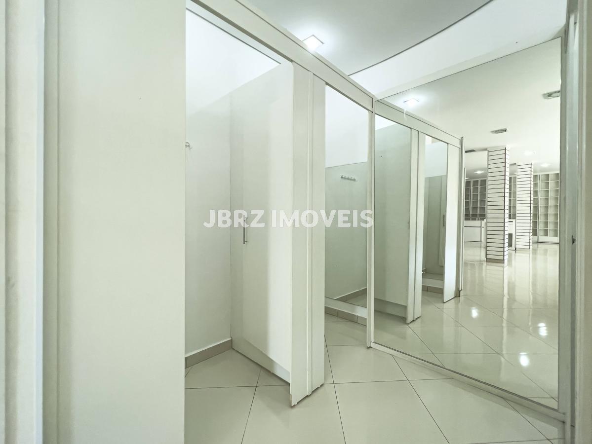 Casa à venda com 3 quartos, 379m² - Foto 5