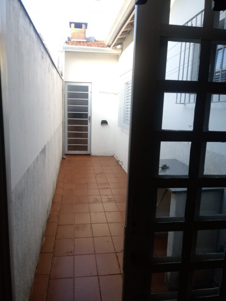 Casa à venda com 3 quartos, 200m² - Foto 10