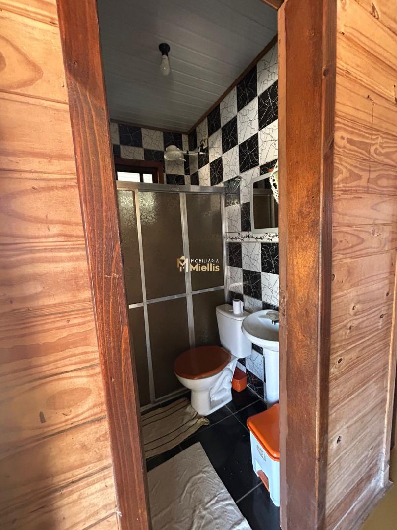 Casa à venda com 2 quartos, 300m² - Foto 7
