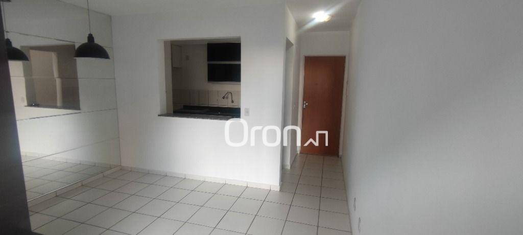 Apartamento à venda com 2 quartos, 65m² - Foto 2