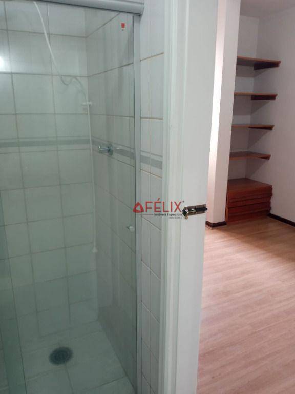 Apartamento à venda com 2 quartos, 76m² - Foto 12