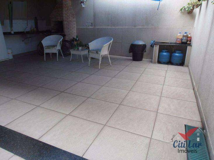 Sobrado à venda com 4 quartos, 220m² - Foto 14