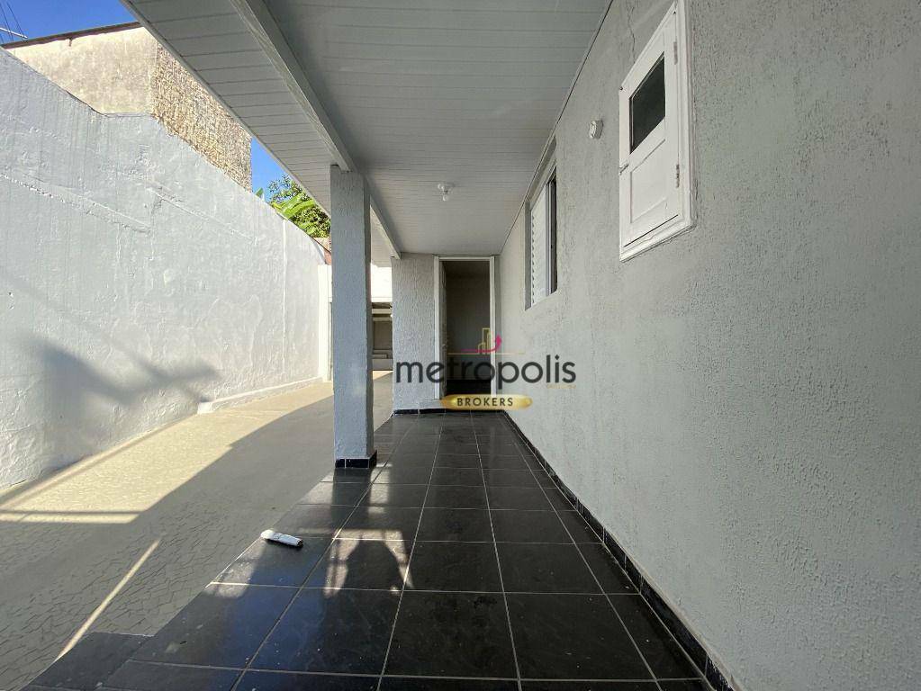 Casa para alugar com 2 quartos, 150m² - Foto 2