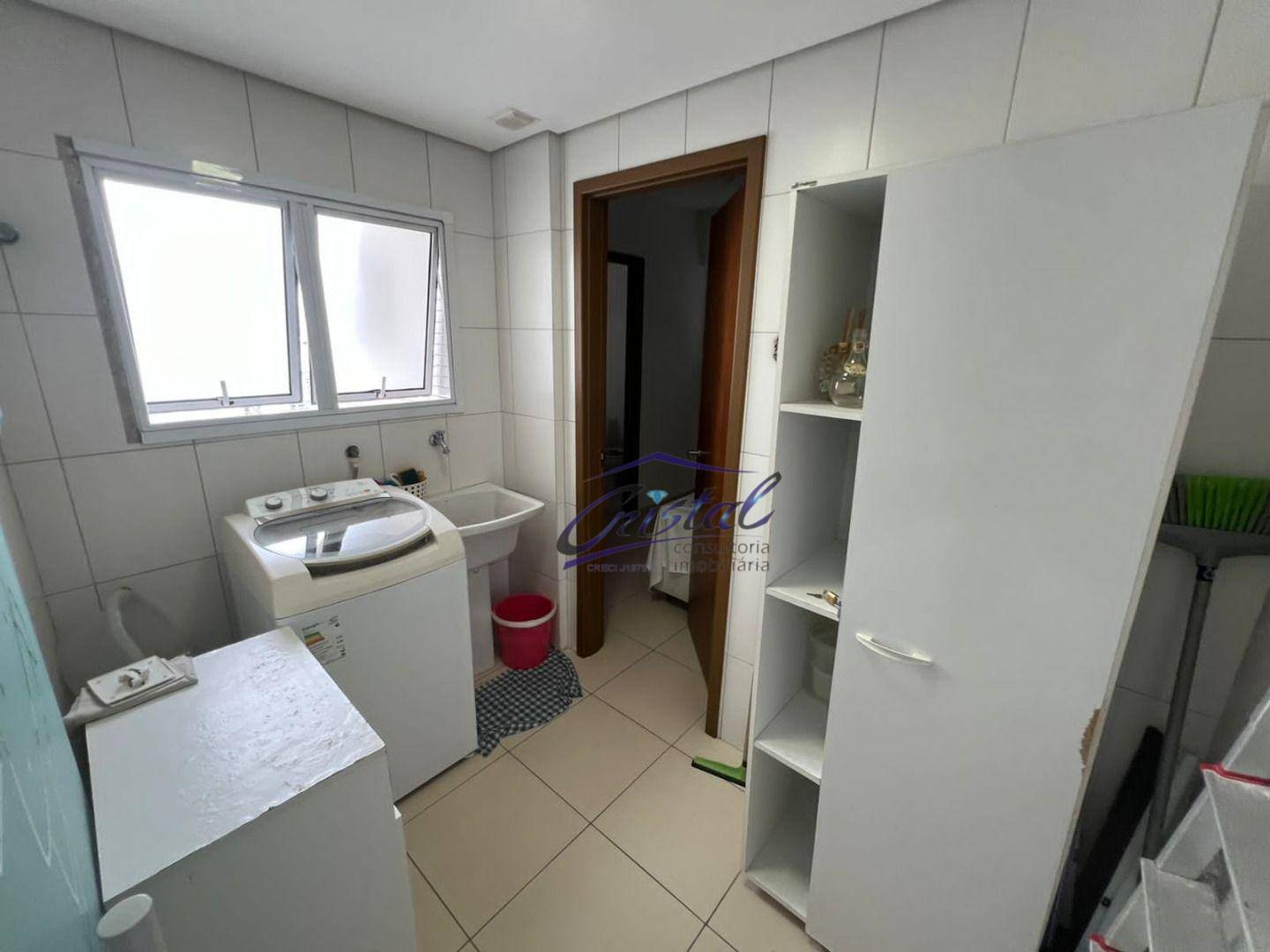 Apartamento à venda com 3 quartos, 111m² - Foto 32