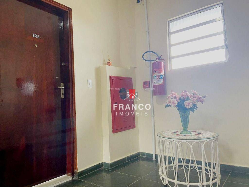 Apartamento à venda com 1 quarto, 52m² - Foto 2