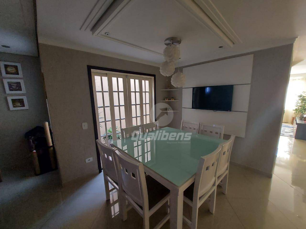 Casa à venda com 3 quartos, 160m² - Foto 4