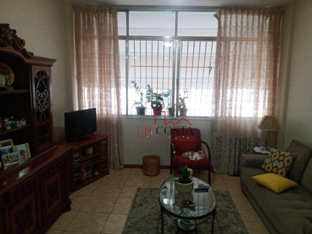 Apartamento à venda com 2 quartos, 70m² - Foto 4