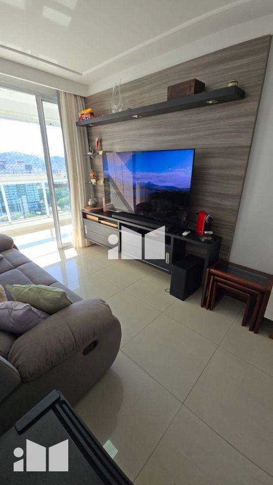 Apartamento à venda com 2 quartos, 82m² - Foto 6