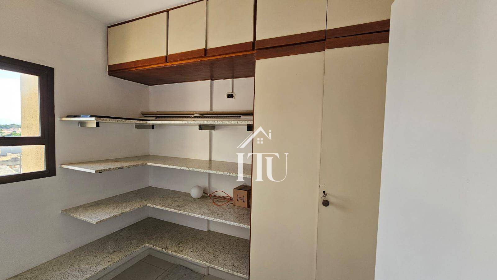 Apartamento para alugar com 3 quartos, 217m² - Foto 9