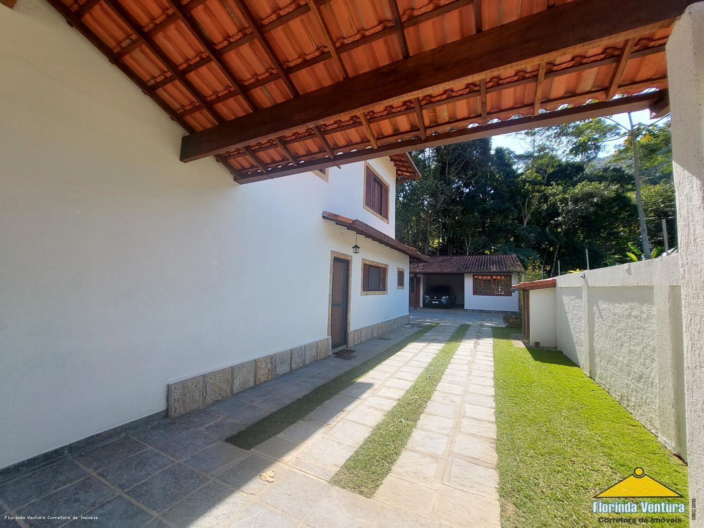 Casa de Condomínio à venda com 4 quartos, 345m² - Foto 3