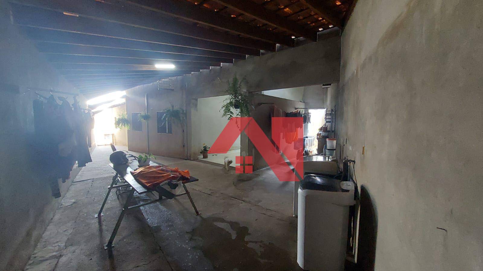 Casa à venda com 5 quartos, 150m² - Foto 20