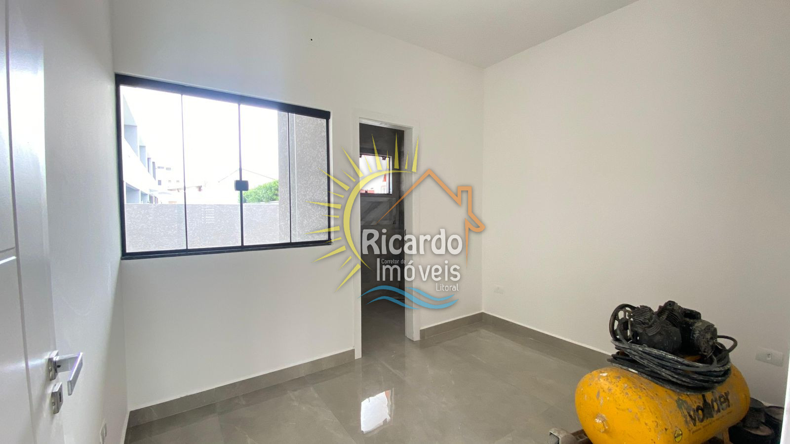 Casa à venda com 2 quartos, 60m² - Foto 9