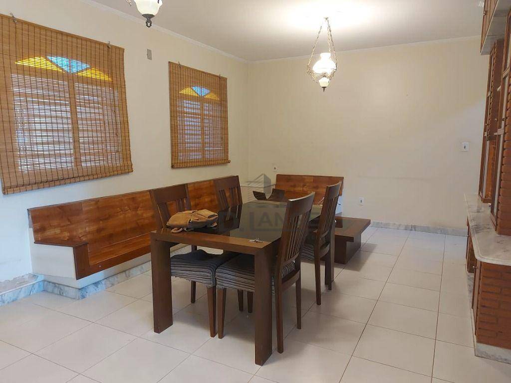 Casa para alugar com 4 quartos, 233m² - Foto 14