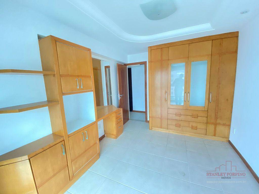 Apartamento à venda com 3 quartos, 241m² - Foto 21