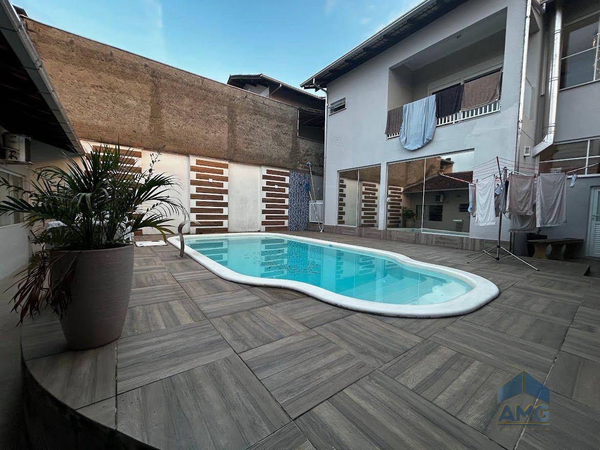 Casa, 4 quartos, 360 m² - Foto 6