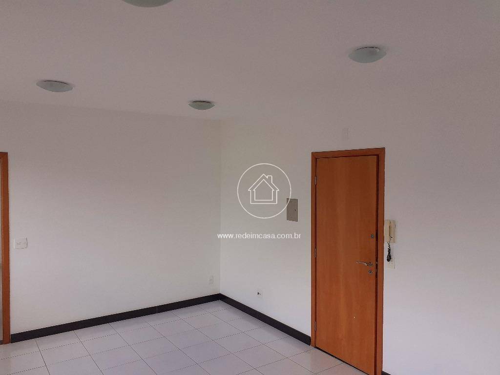 Apartamento para alugar com 1 quarto, 40m² - Foto 4